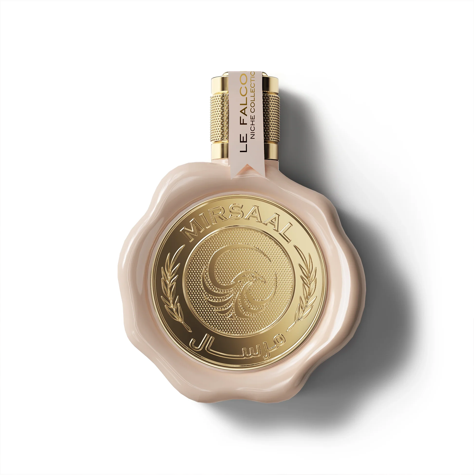 Lähikuva Le Falconé Mirsaal Passion 100ml -pullosta, jossa on ainutlaatuinen vahatiiviste. Puhdas studiokuva Mirsaal Passion 100ml -pullosta, jossa korostuvat sen pehmeän vaaleanpunainen sävy, ikoninen vahasuljin-henkinen kultainen tunnus ja korkin taidokas käsityötaito.